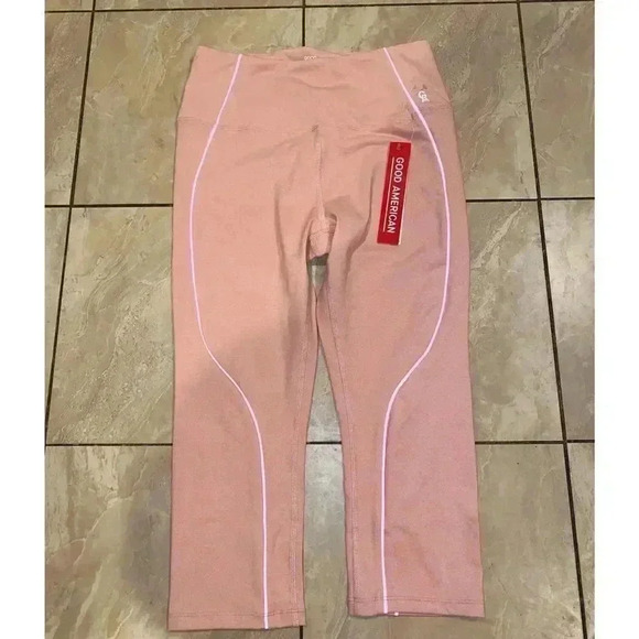 Good American The Electric Feel Crop Leggings - Picture 5 of 9